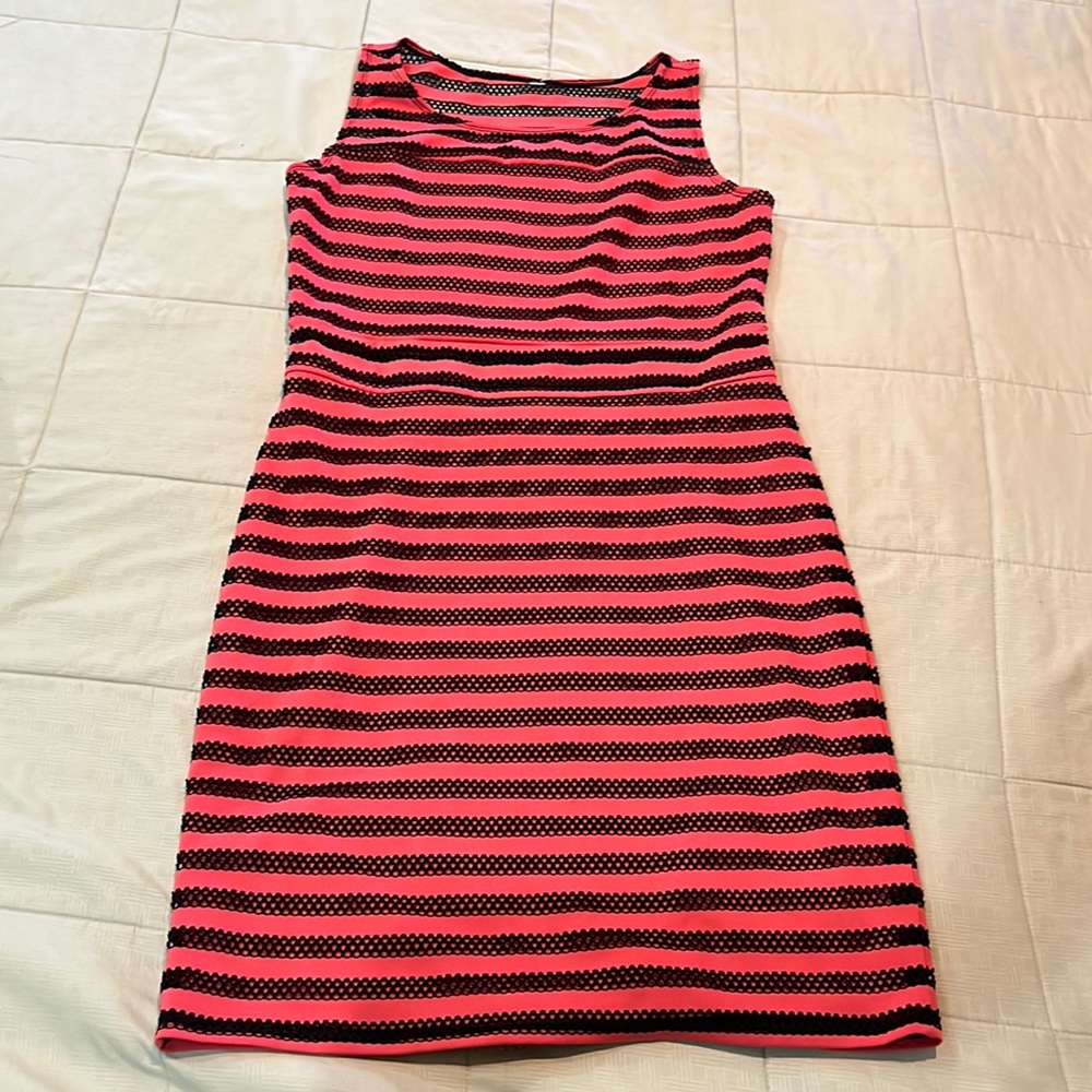 Women a dress, tag missing but fits a medium